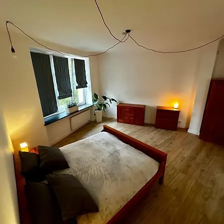 Center * Warsaw